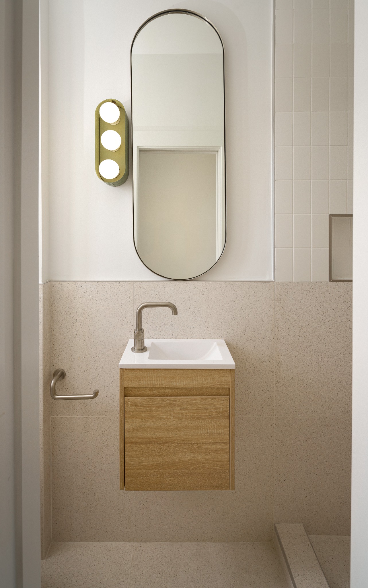 Den Bathroom