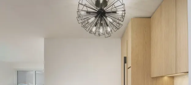 Modern porcelain wall tiles and high-reflectance white paint finishes